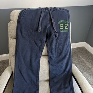 Men's Abercrombie sweets. Heavy duty in great shape.